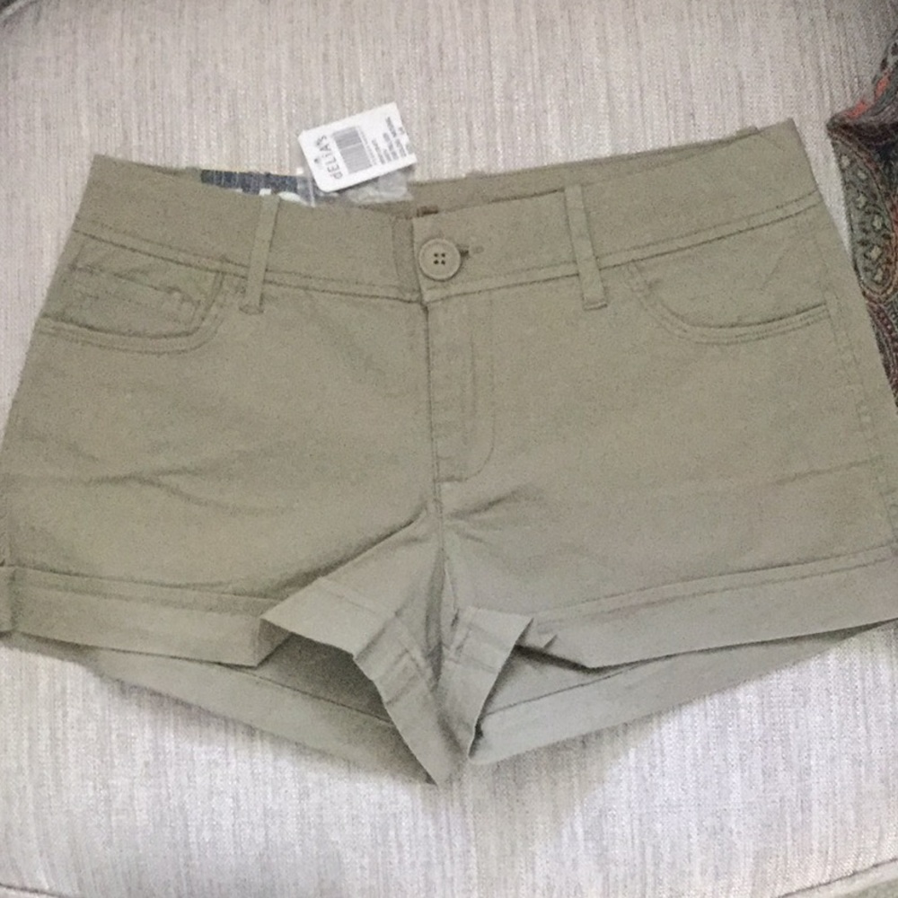 Delia’s NWT Shorts